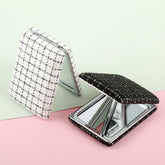 1PC Rectangular Fabric Makeup Mirror Folding Double Side Compact Mirror 2X Magnification Black And White Checkered Pattern Is Low-key And High-end Suitable As Gift For Elders On Birthdays And It Will Not Appear Awkward When Used On Any Occasion