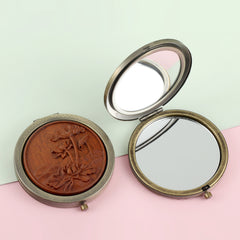 Pocket-sized Beauty Marvel ✨ 70mm Round Dual-sided Makeup Mirror – Antique Green Bronze Finish, Metal Frame, Solid Wood Carvings, Glass Lenses, 2X Magnification. Unveil Your Beauty in Style