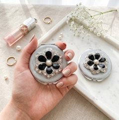 Rhinestone Resin Compact Mirror, Luxury Portable Folding Makeup Mirror, 95% High-Definition Reflection, Elegant Design for Women, Travel, Touch-Ups & Gifts