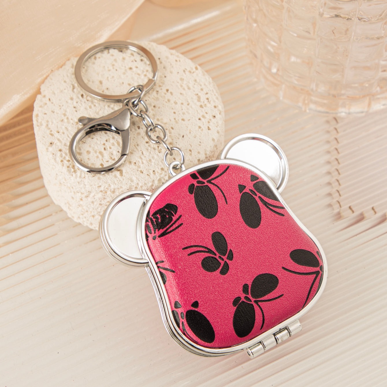 Miroir porte-clés en forme de tête de chien, papillons noirs et couverture PU : Rouge