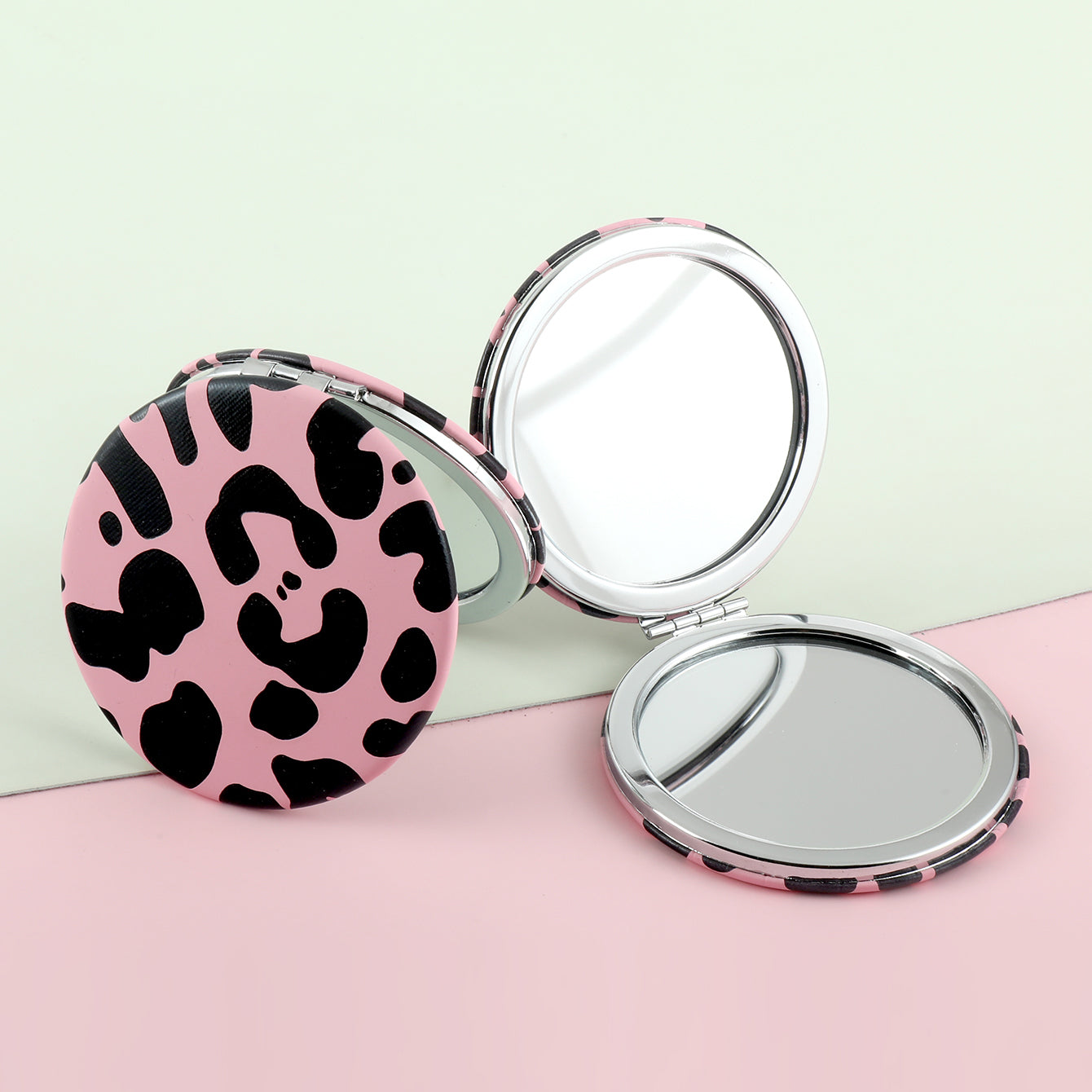 1 PC Round PU Leather Makeup Mirror Pink Leopard Print Compact Portable Design Ideal For Precision Makeup Perfect Gift For Mother Daughter Sister Girlfriend Suitable For Home Office Travel And More