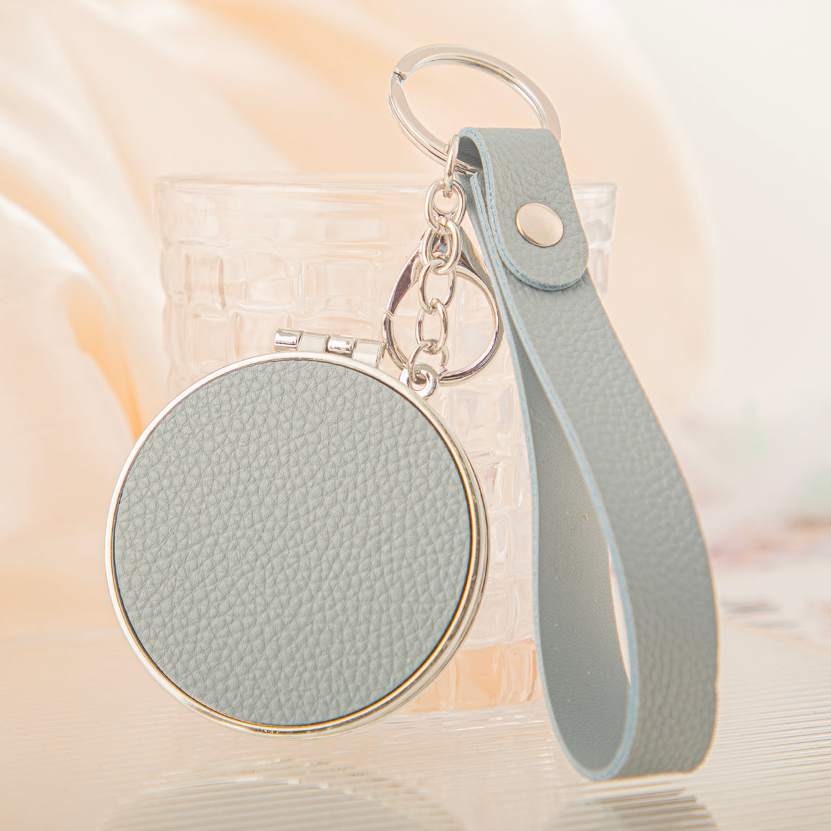 PU Leather Round Compact Mirror Keychain - Cute Shaped Double-Sided Folding Travel Mirror with Plastic Frame - Pocket Purse Charm Vanity Mirror with Wrist Lanyard for Women, Girls & Students🪞✨