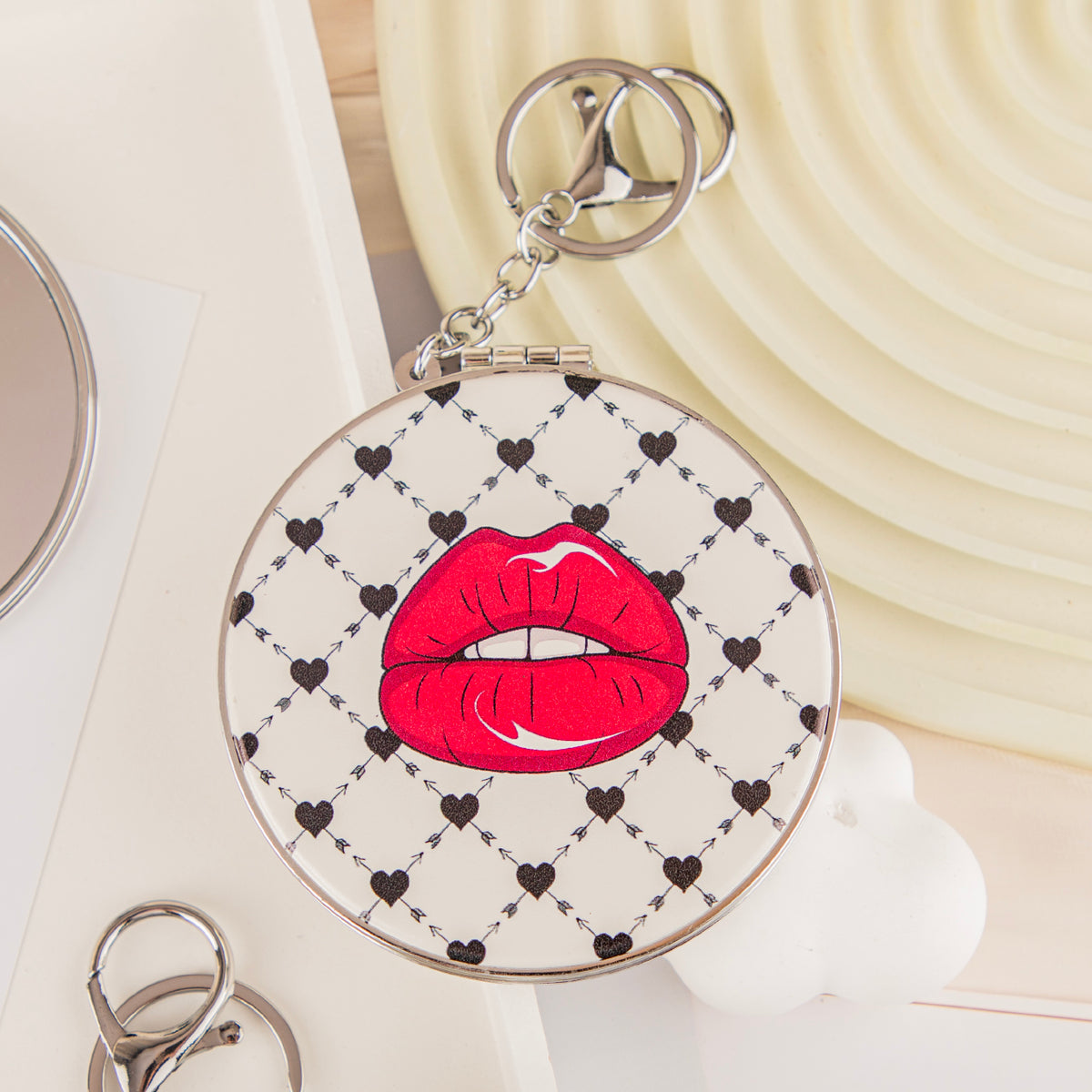 Red lips PU mirror keychain with white mesh-heart background
