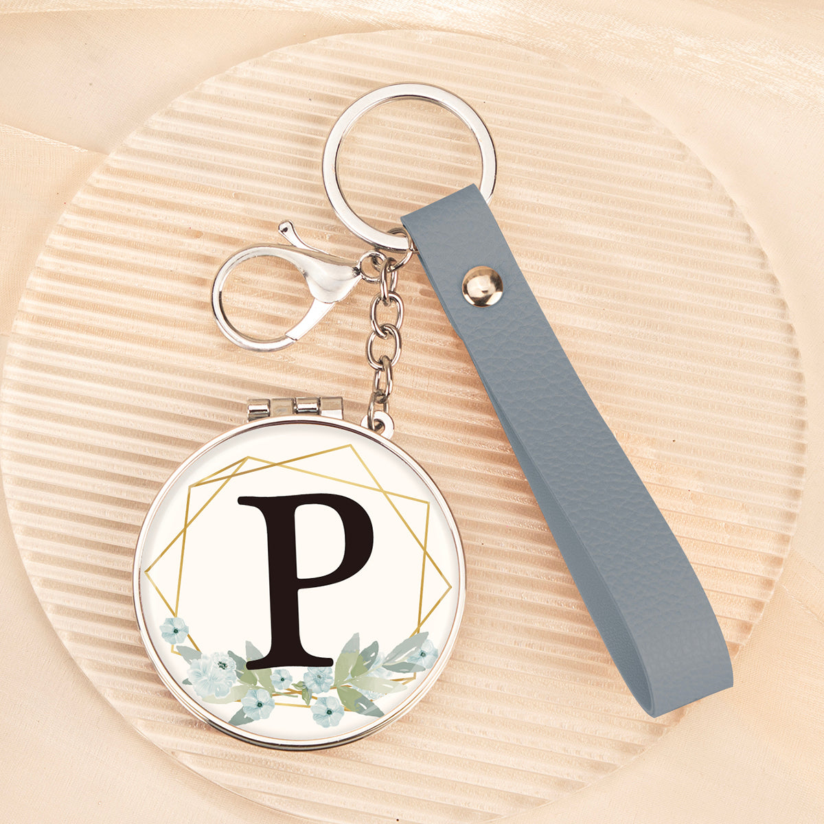Floral initial letter P mirror keychain, original real product image