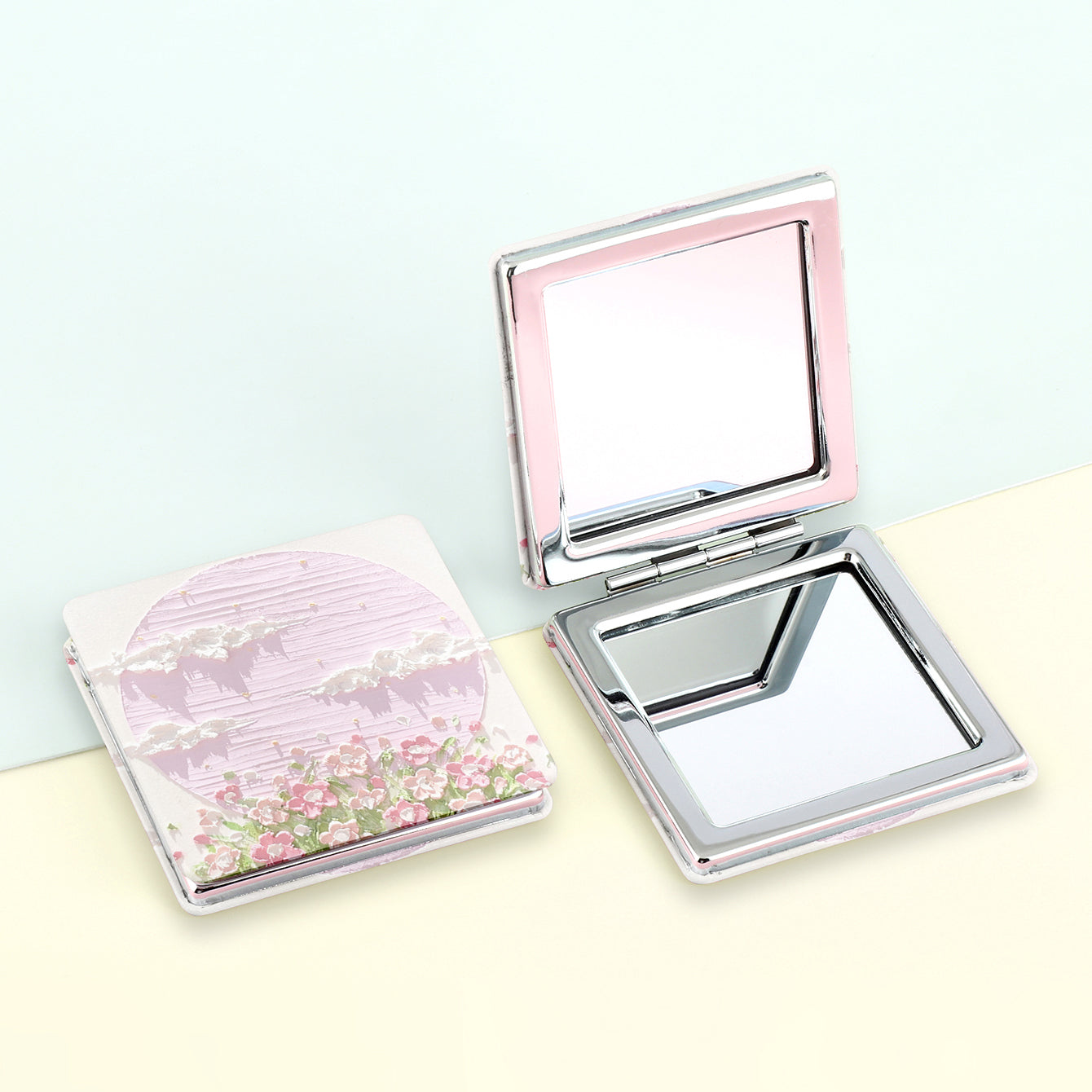 1PC PU Leather Makeup Mirror Square Folding Double-sided Cosmetic Mirror  2X Magnification Beautiful Lovely Prints Are Suitable For Girls As Gifts For Various Festivals And Also Suitable For Various Occasions At Home Outside And Other Occasions