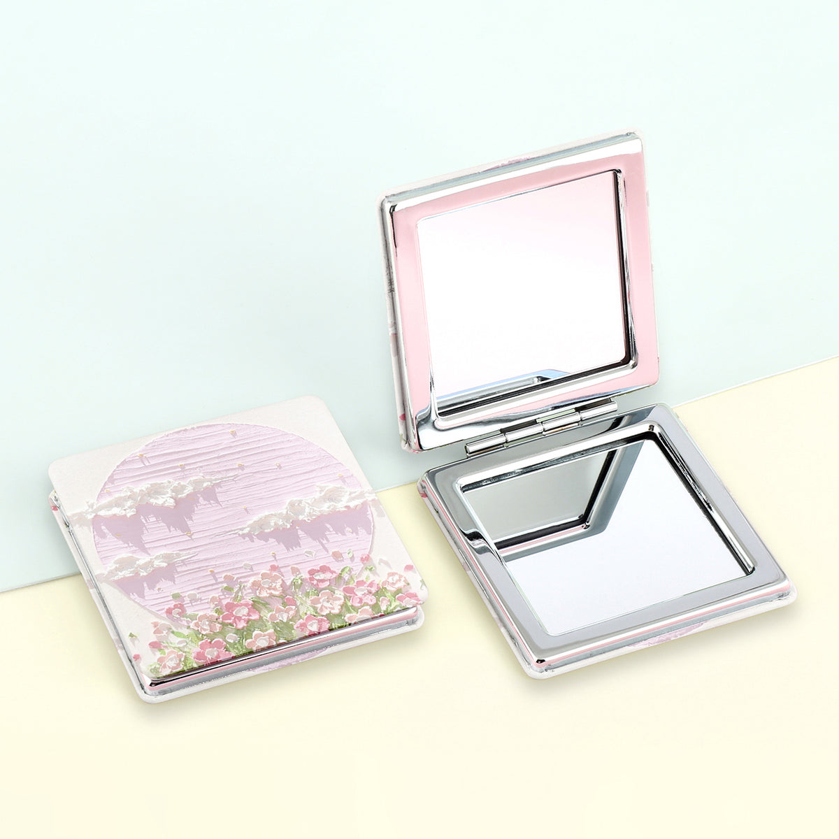 1PC PU Leather Makeup Mirror Square Folding Double-sided Cosmetic Mirror  2X Magnification Beautiful Lovely Prints Are Suitable For Girls As Gifts For Various Festivals And Also Suitable For Various Occasions At Home Outside And Other Occasions