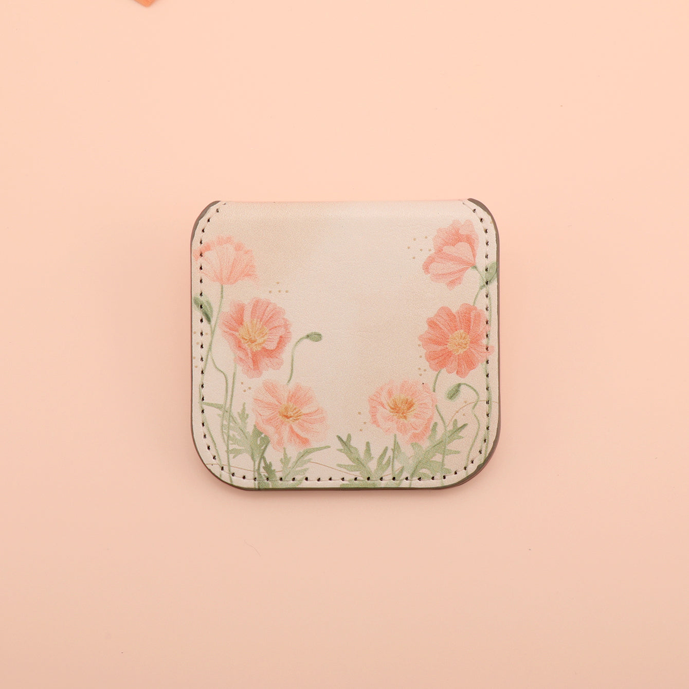 This Square 75*80mm Cosmetic Mirror Is Made Of PU Eco-Friendly Leather, HD Glass Mirror, And Plating Silver Metal Frame. It Provides Eleven Pattern Choices And Is An Excellent Choice For Giving To Friends.