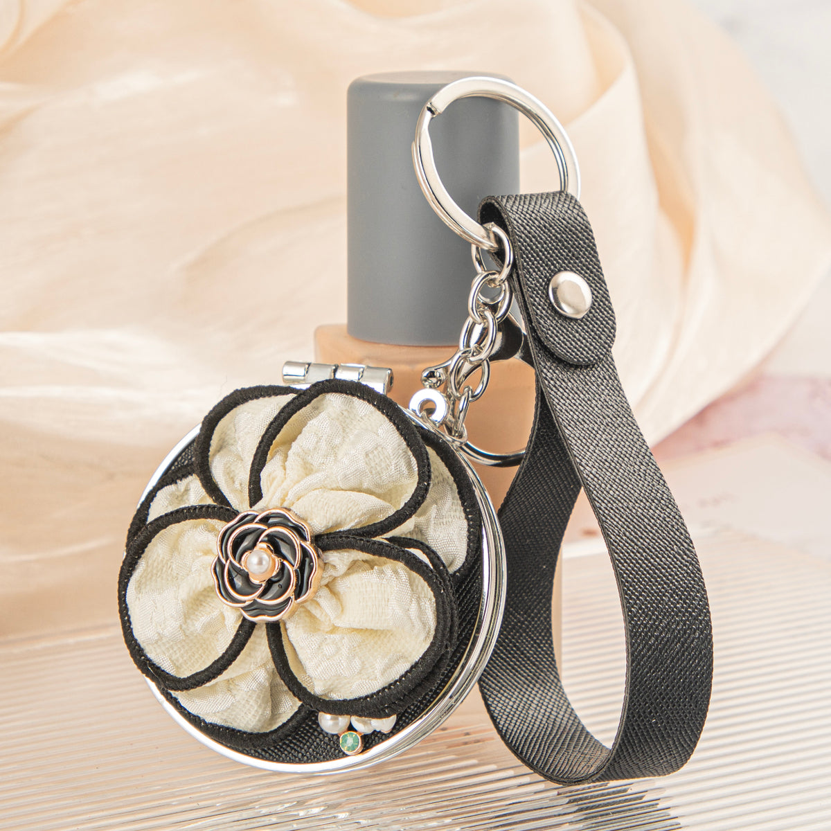 Round PU Leather Compact Mirror Keychain Wristlet 3D Camellia Flower Crystal Pendant Dual Sided Pocket Mirror Plastic Frame CZPU2405664